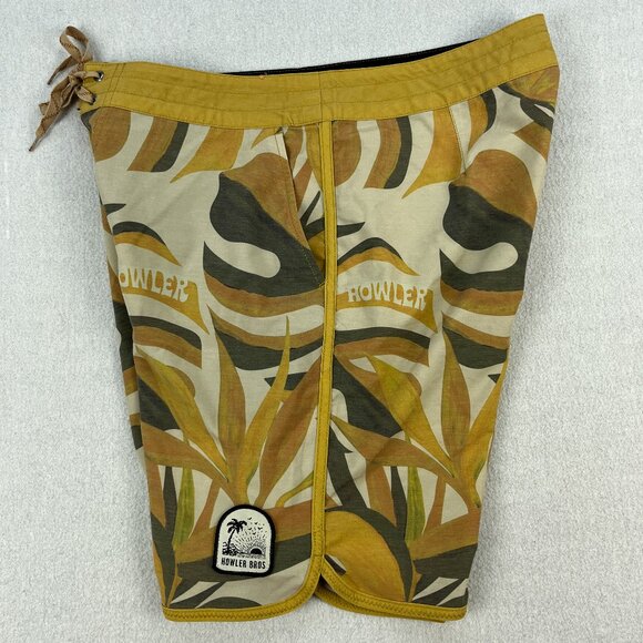 Howler Bros Bruja Board Shorts Mens 35 9" Inseam Monstera Mash Surf Swim Floral - Picture 4 of 10